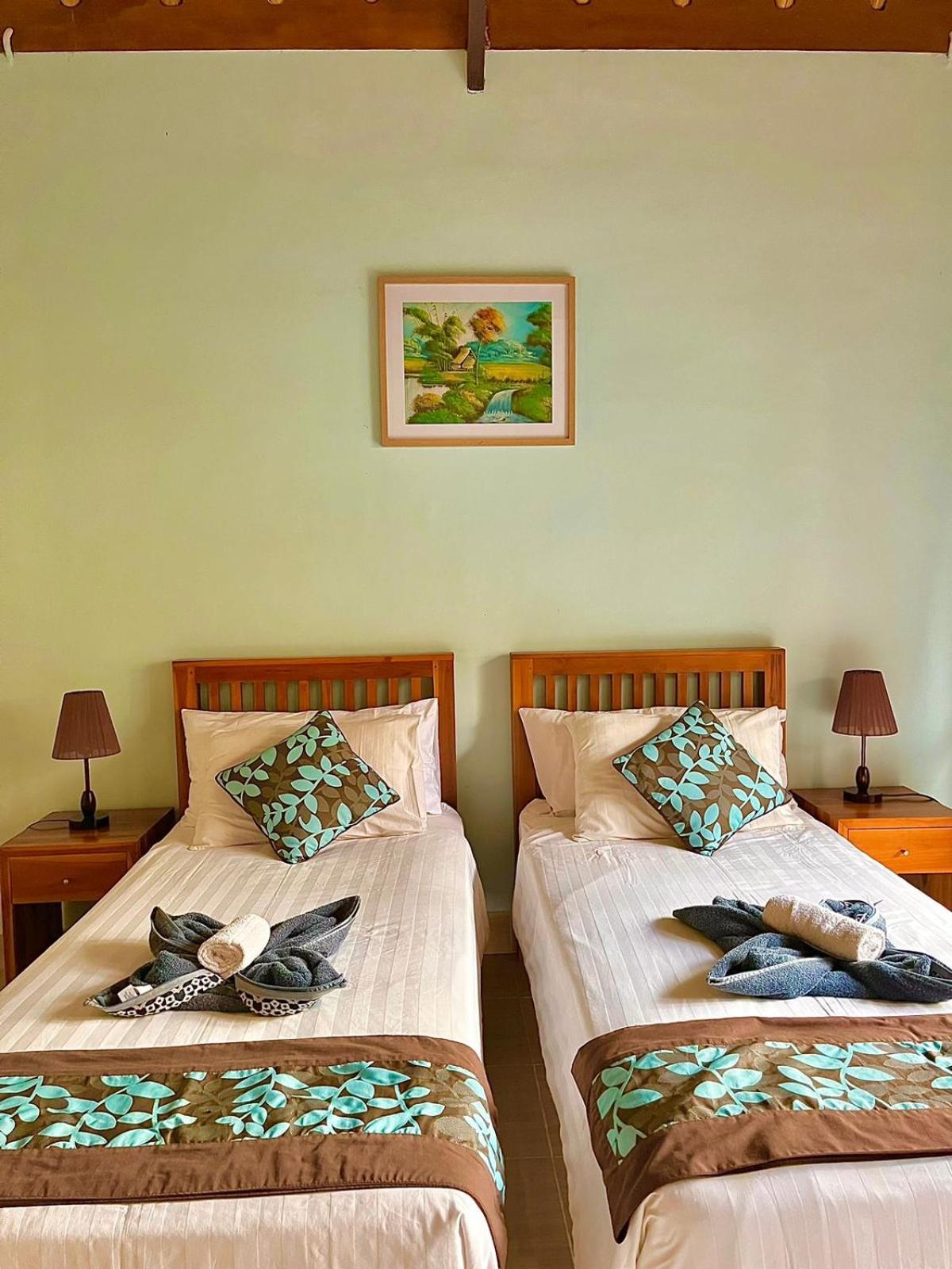 Cozy Cottages Lombok Senggigi Exteriör bild
